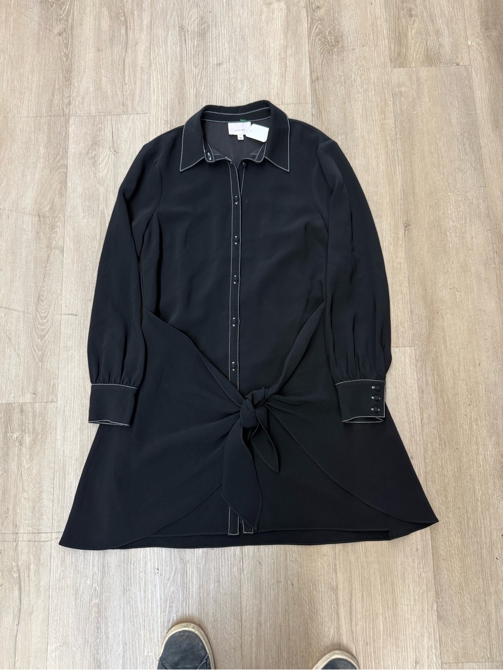 Gaby Tie-Waist Topstitched Solid Black Crepe Mini Dress Sz 8